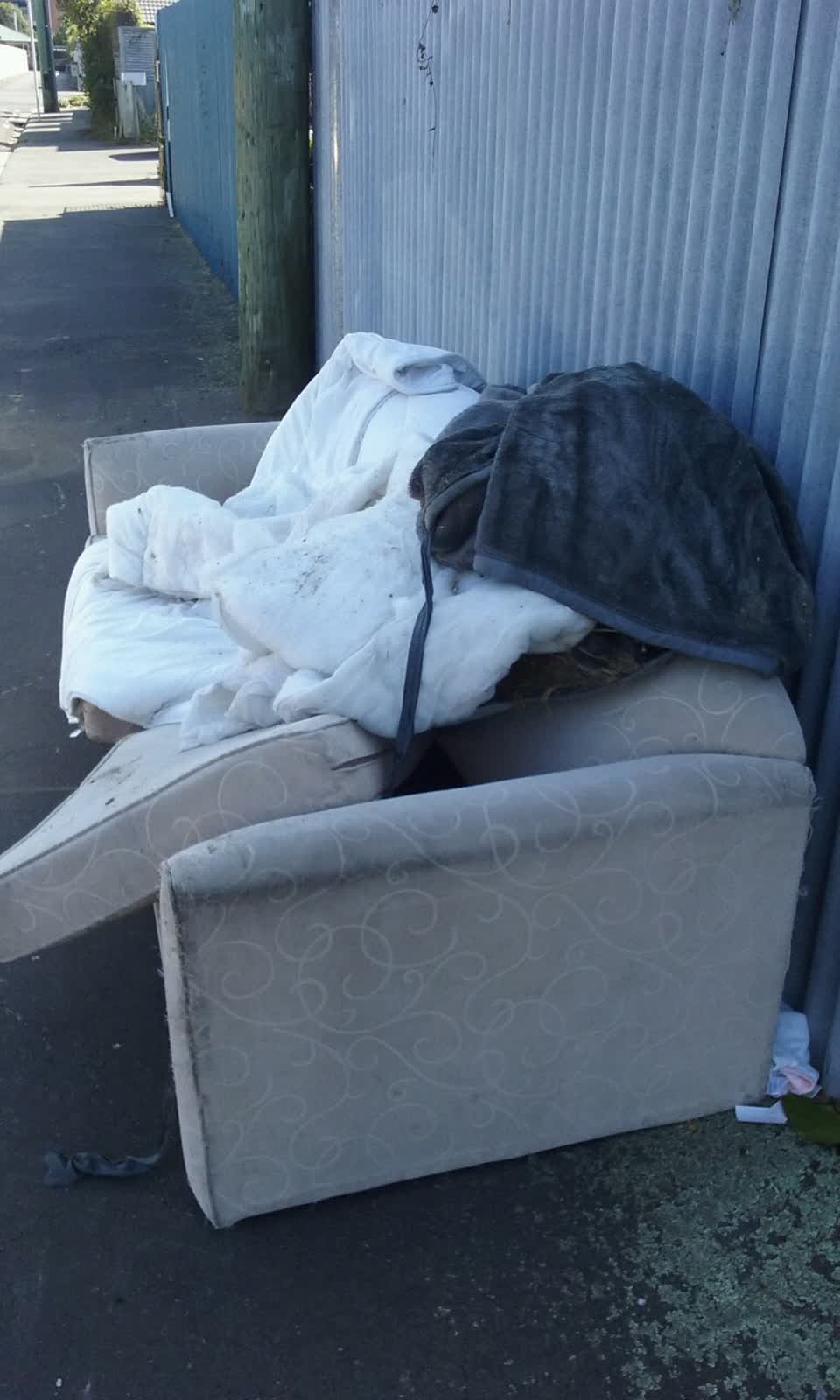 The photograph attached to this rubbish/recycling report