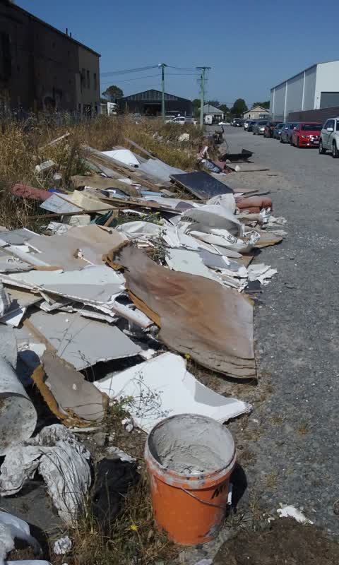 Rubbish/Recycling — a report photo