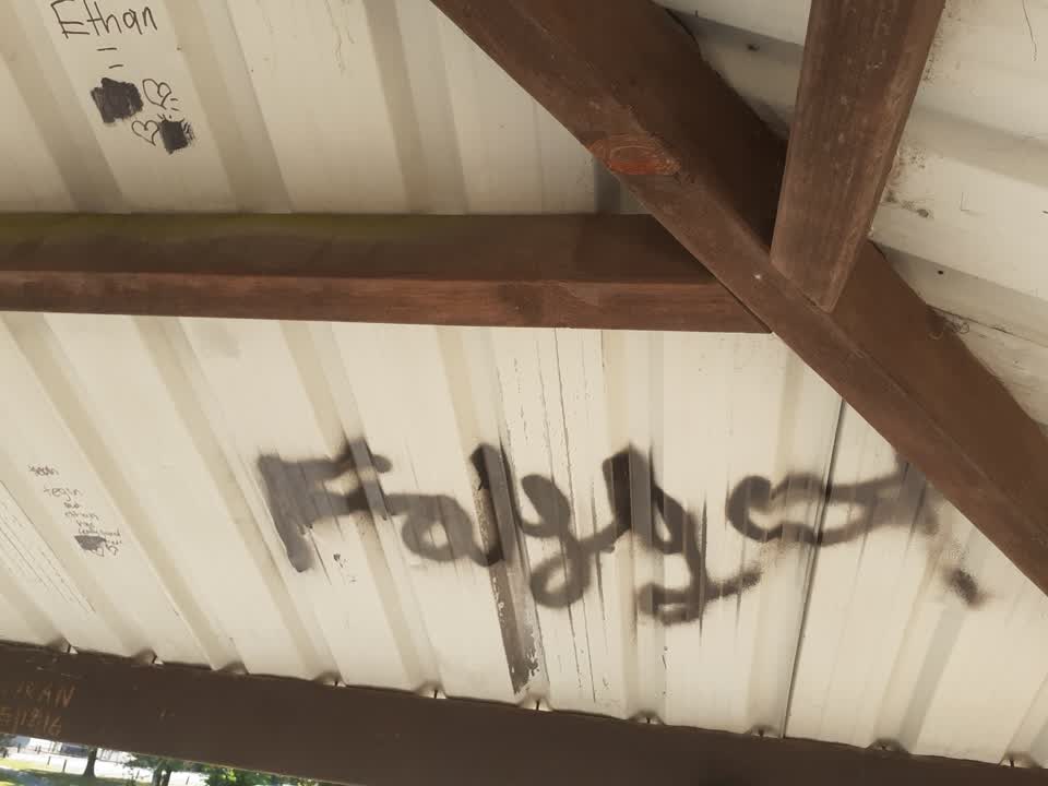 The photograph attached to this graffiti report