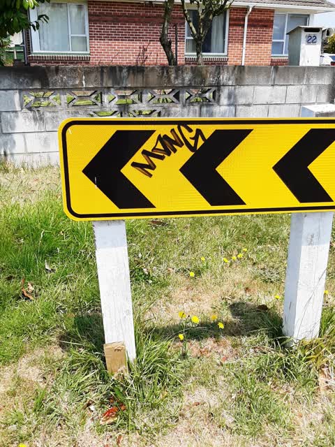 Graffiti, a report photo