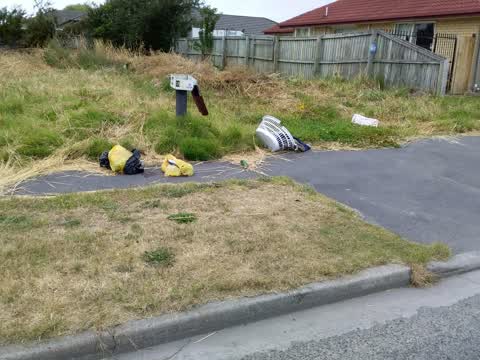Rubbish/Recycling, a report photo
