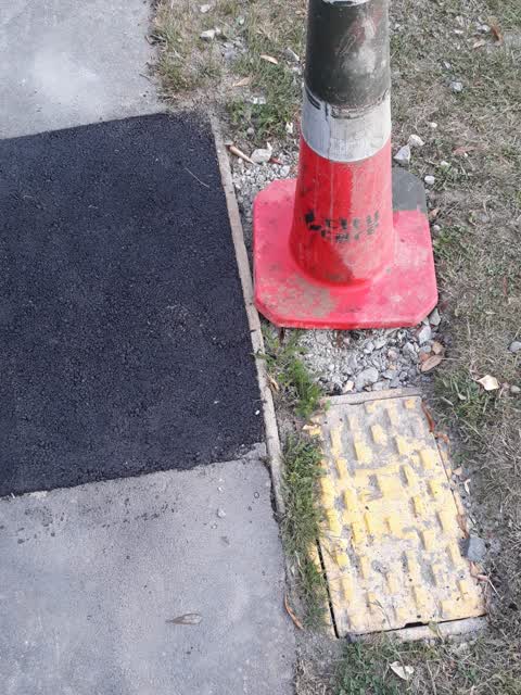 Roading/Streets, a report photo