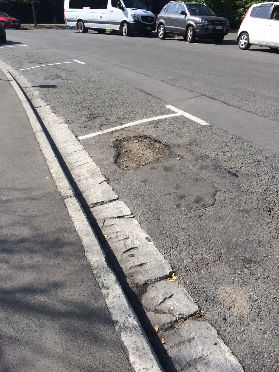 The photograph attached to this roading/streets report