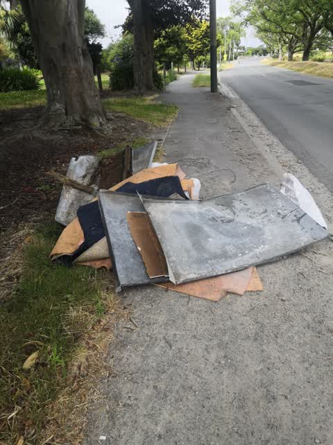 Rubbish/Recycling, a report photo