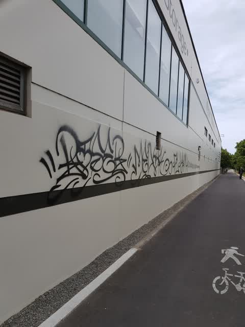 Graffiti — a report photo