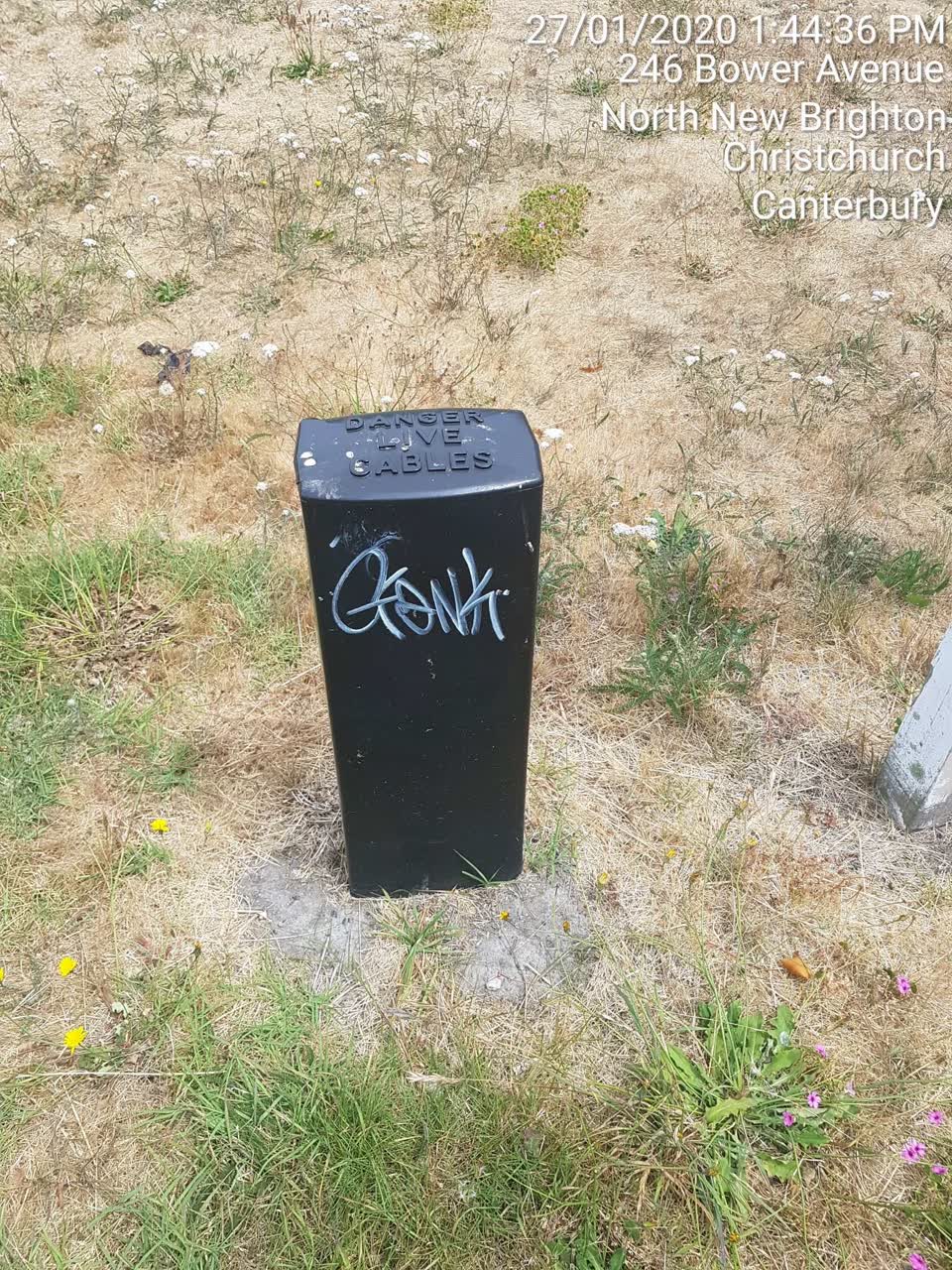 The photograph attached to this graffiti report
