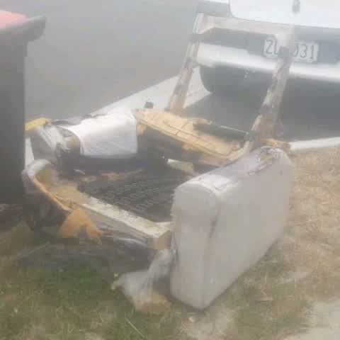 Rubbish/Recycling, a report photo