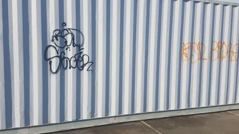 Graffiti, a report photo