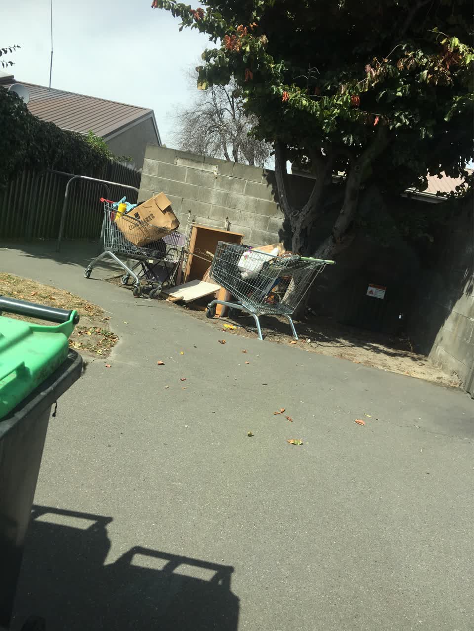 The photograph attached to this rubbish/recycling report