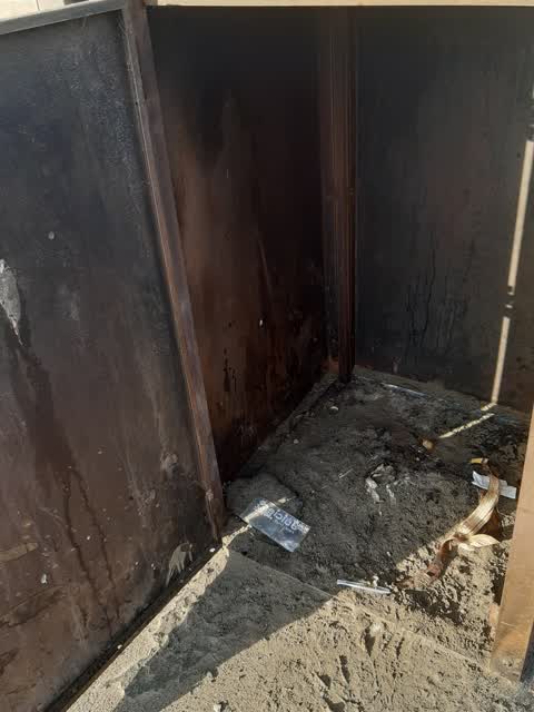 Rubbish/Recycling, a report photo