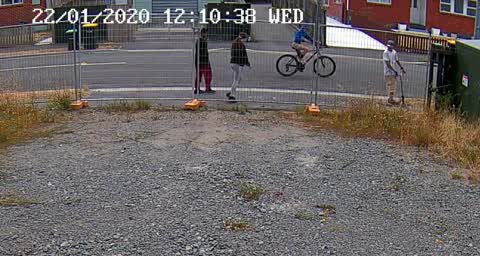 Roading/Streets, a report photo