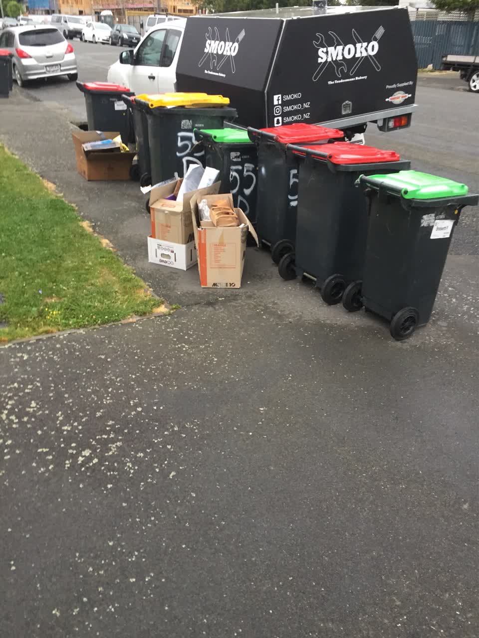 The photograph attached to this rubbish/recycling report