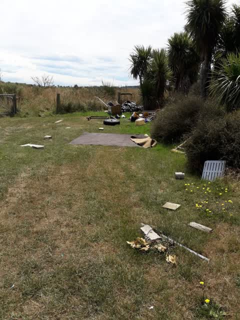 Rubbish/Recycling, a report photo