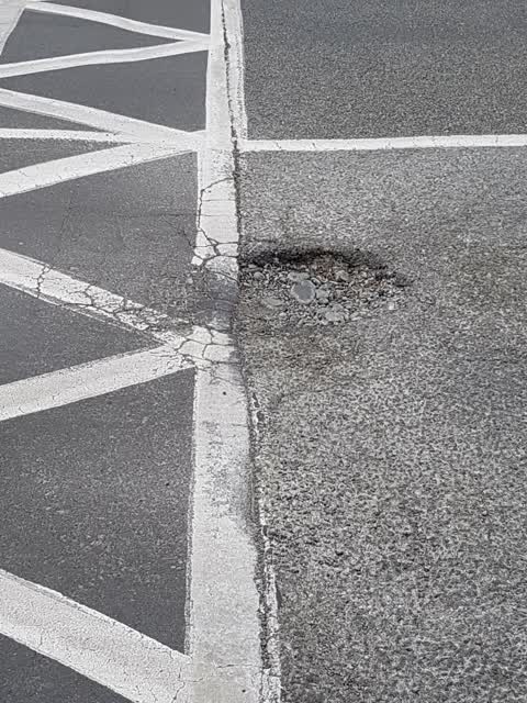 Roading/Streets, a report photo