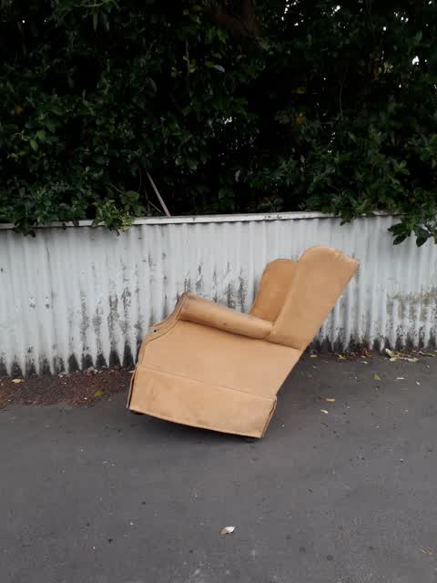 Rubbish/Recycling, a report photo