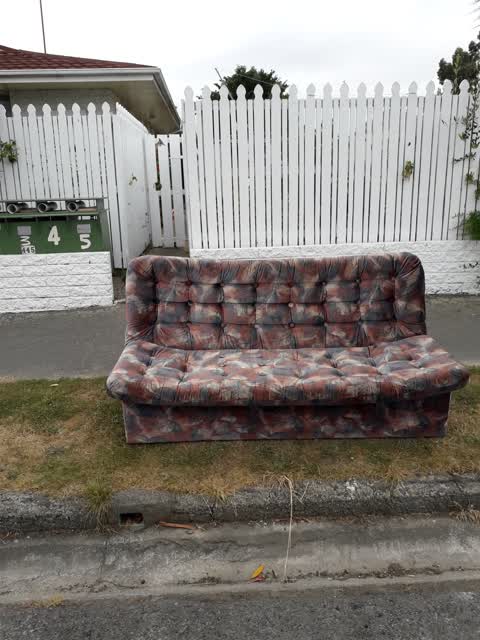 Rubbish/Recycling, a report photo