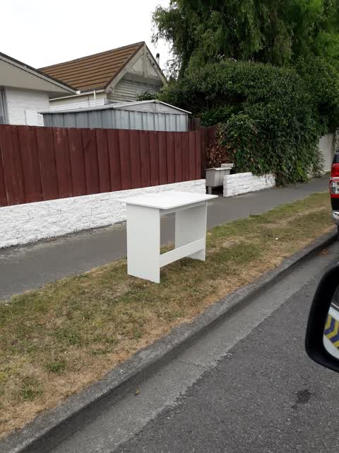 Rubbish/Recycling, a report photo
