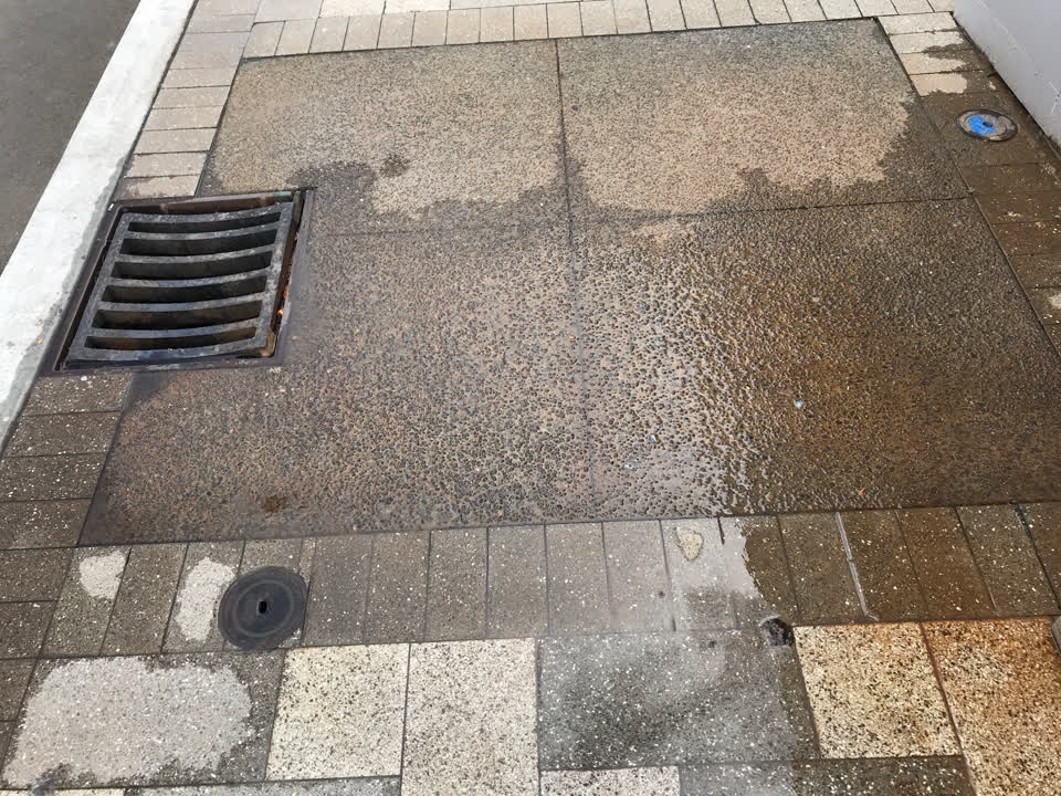 The photograph attached to this water supply report