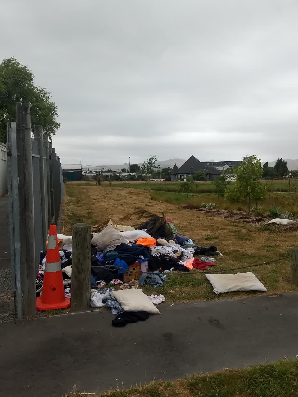 The photograph attached to this rubbish/recycling report
