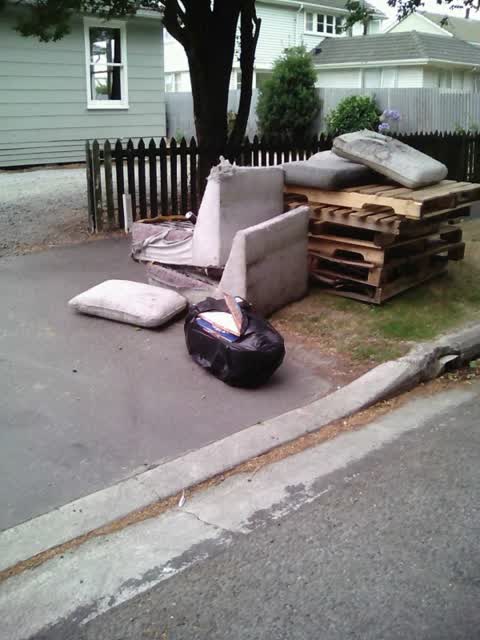 Rubbish/Recycling, a report photo