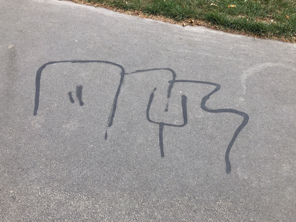 The photograph attached to this graffiti report