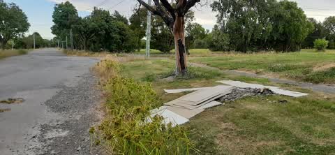 Rubbish/Recycling, a report photo