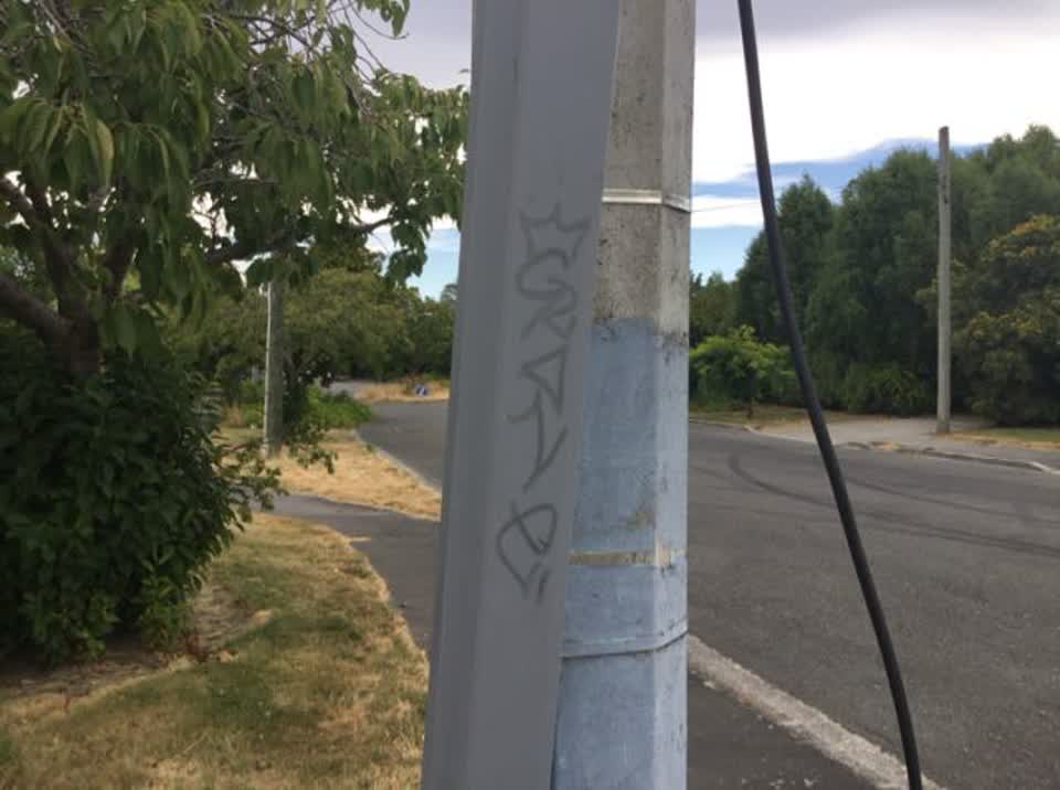 The photograph attached to this roading/streets report