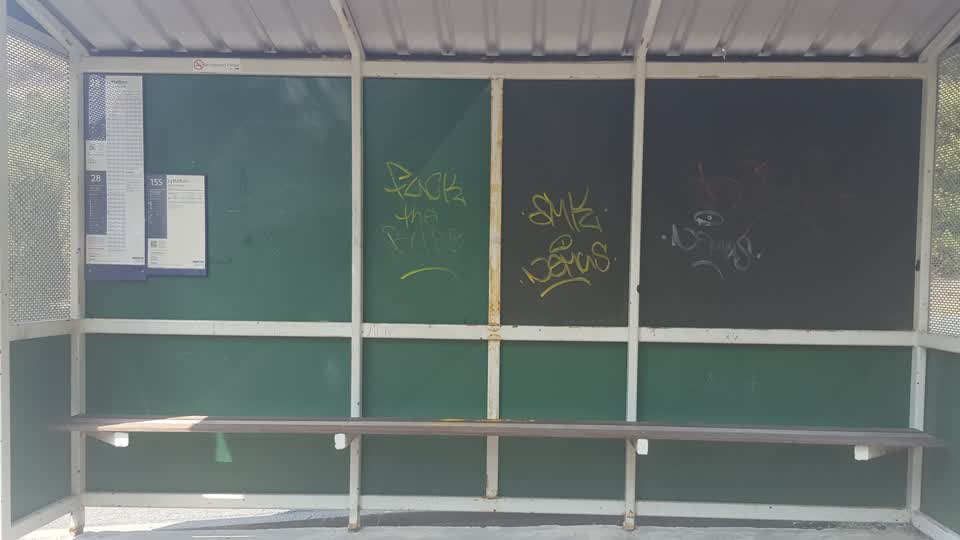 The photograph attached to this graffiti report