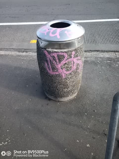 Graffiti, a report photo