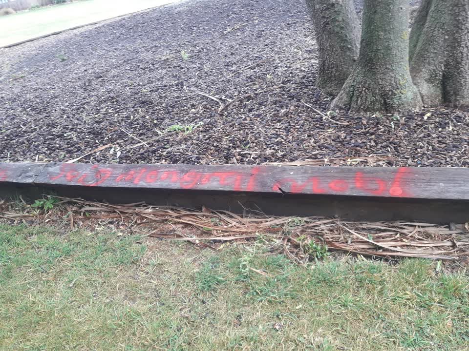 The photograph attached to this graffiti report