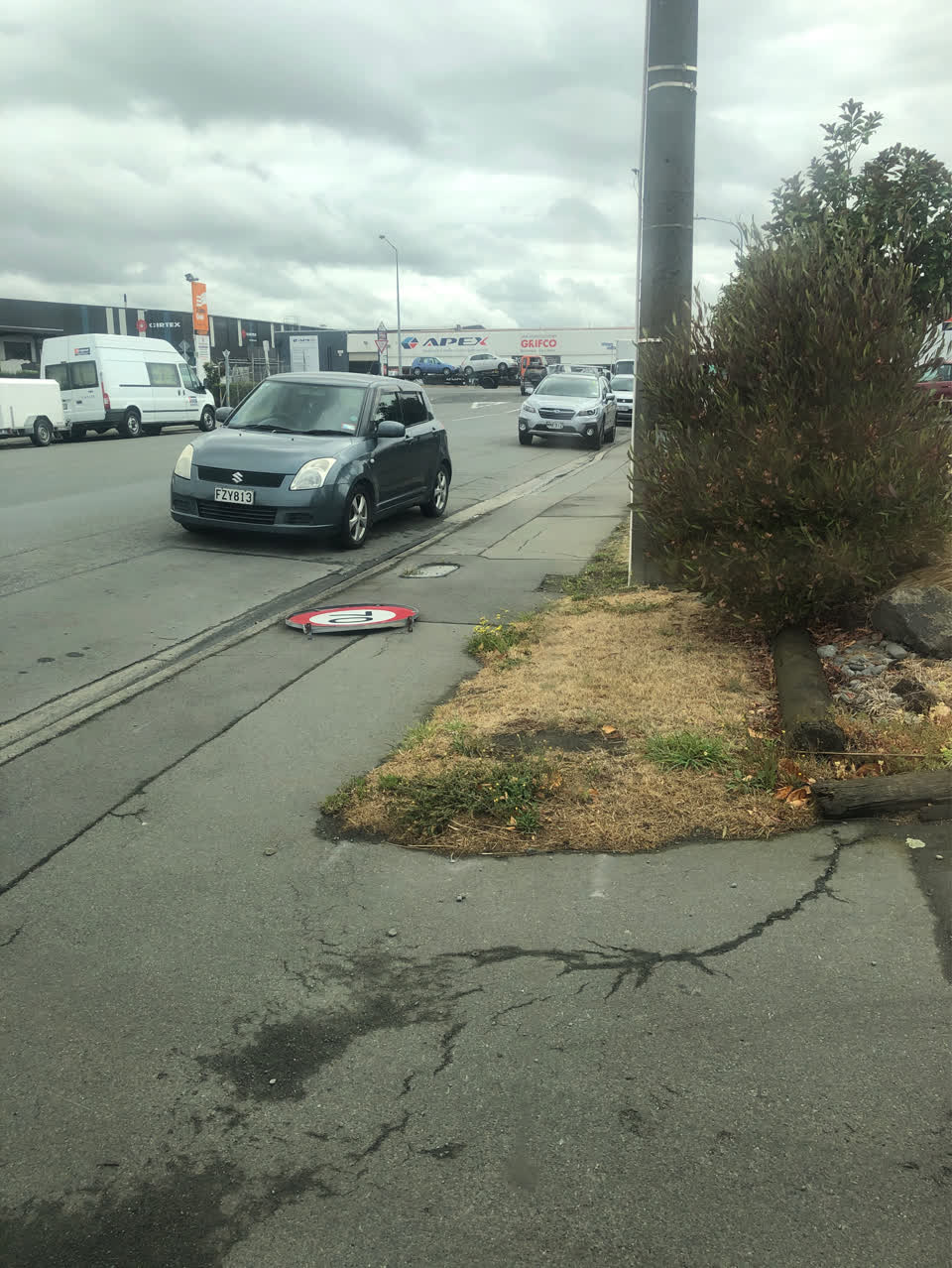 The photograph attached to this roading/streets report