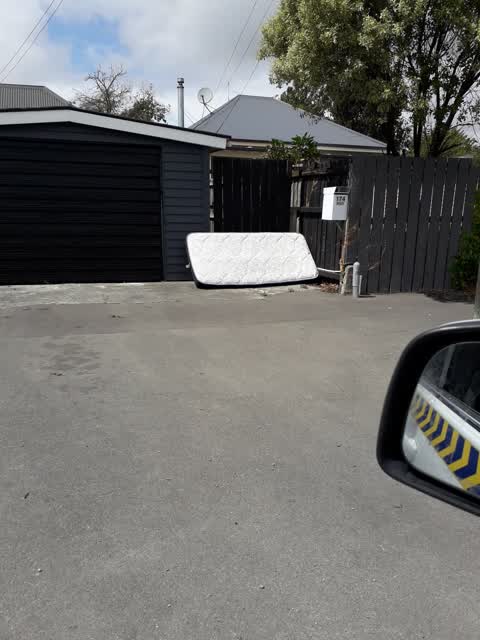 Rubbish/Recycling, a report photo