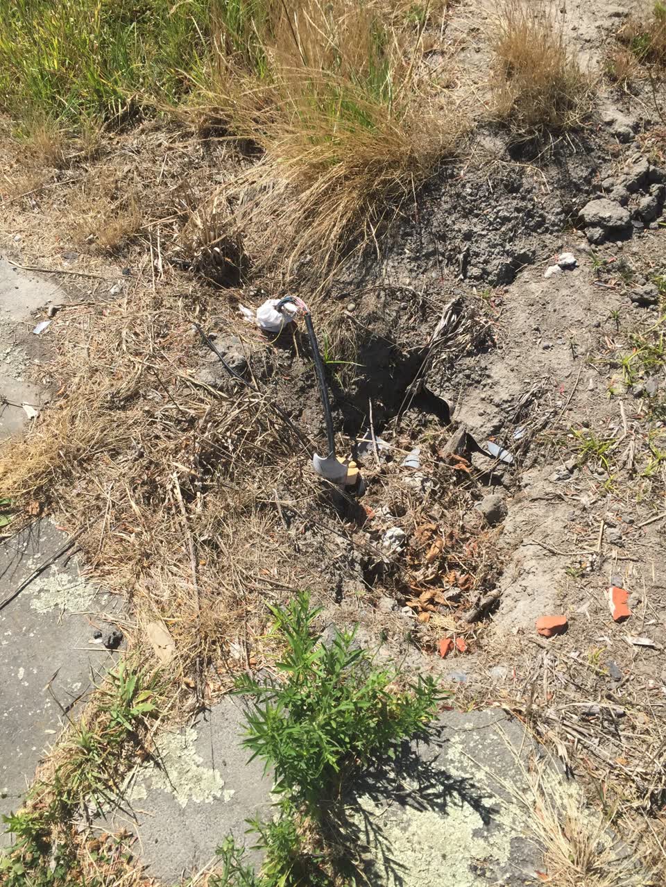 The photograph attached to this roading/streets report