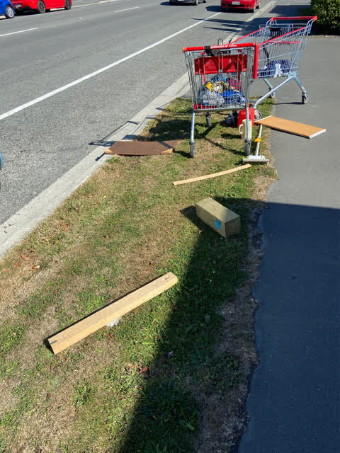 Rubbish/Recycling, a report photo