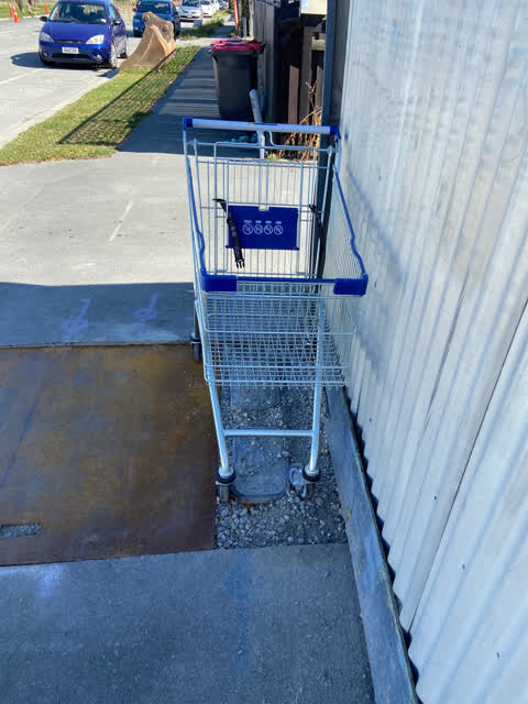 Rubbish/Recycling, a report photo