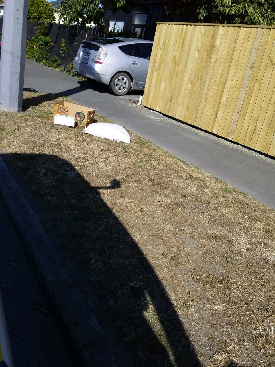 The photograph attached to this rubbish/recycling report