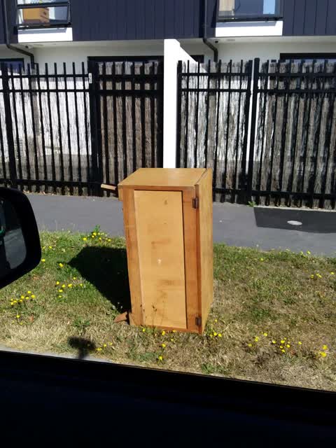 Rubbish/Recycling, a report photo