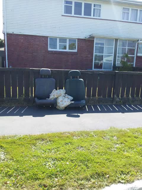 Rubbish/Recycling, a report photo