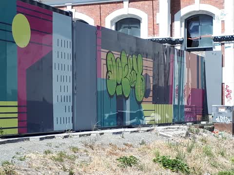 Graffiti, a report photo