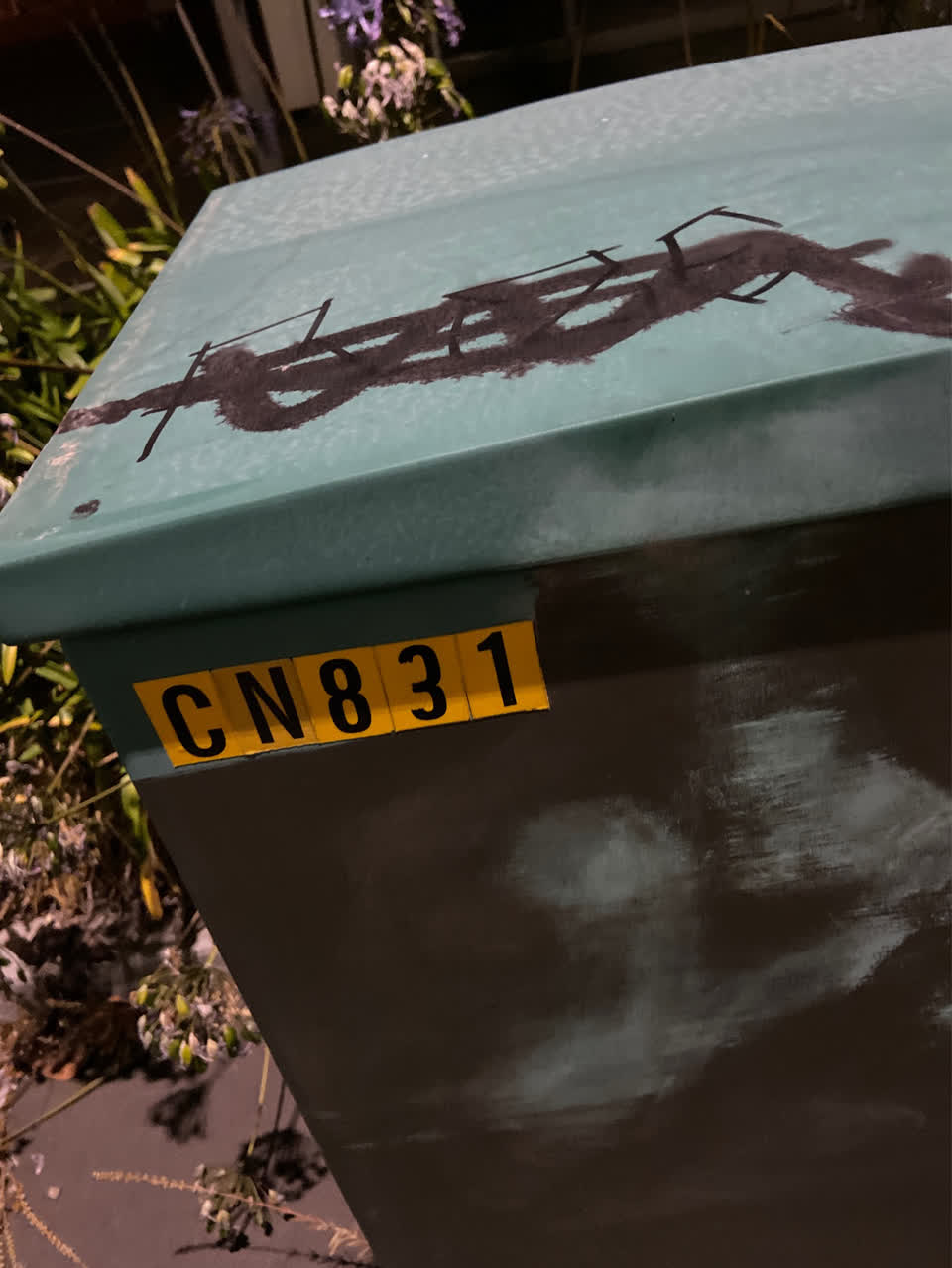 The photograph attached to this graffiti report