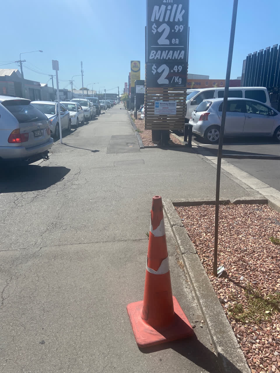 The photograph attached to this roading/streets report