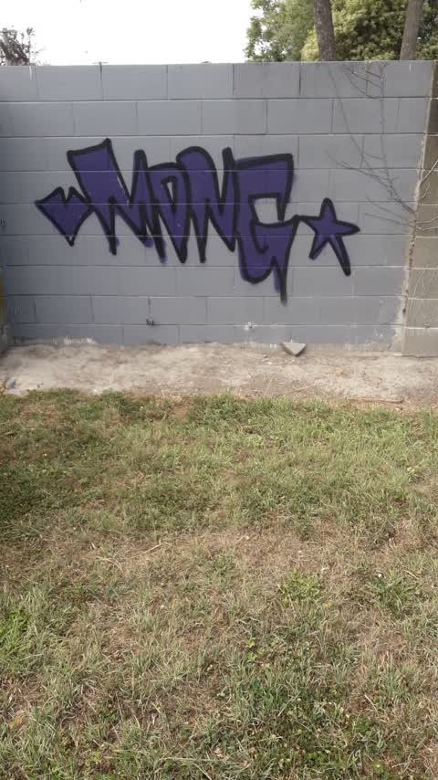 Graffiti, a report photo