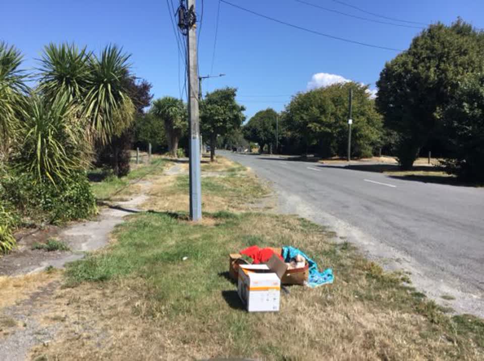 The photograph attached to this rubbish/recycling report