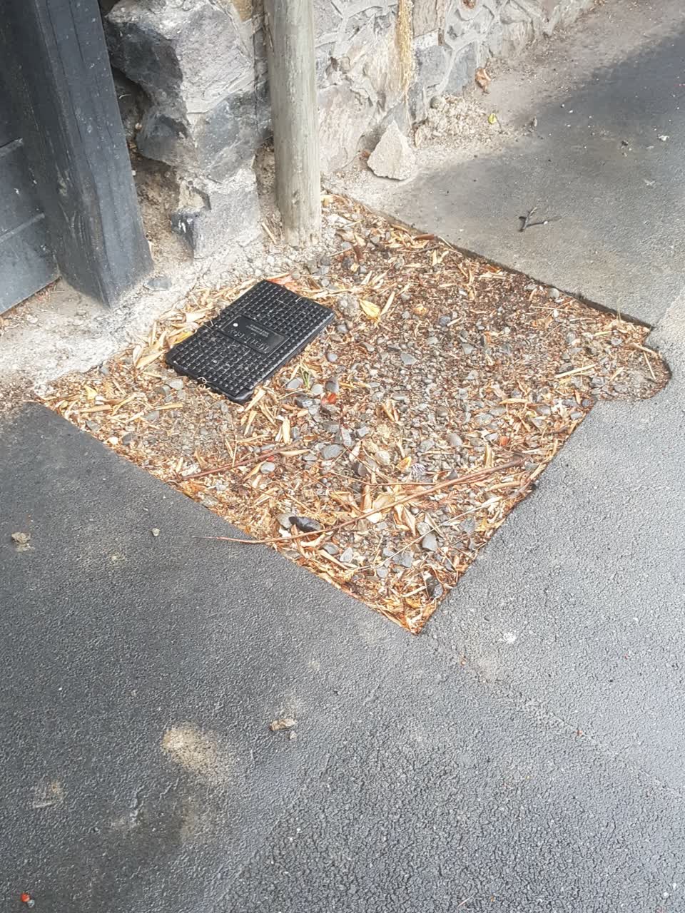 The photograph attached to this water supply report
