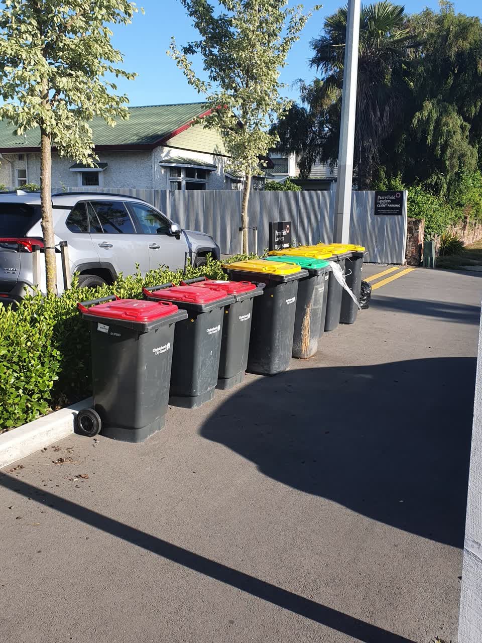 The photograph attached to this rubbish/recycling report
