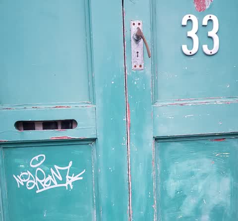 Graffiti, a report photo