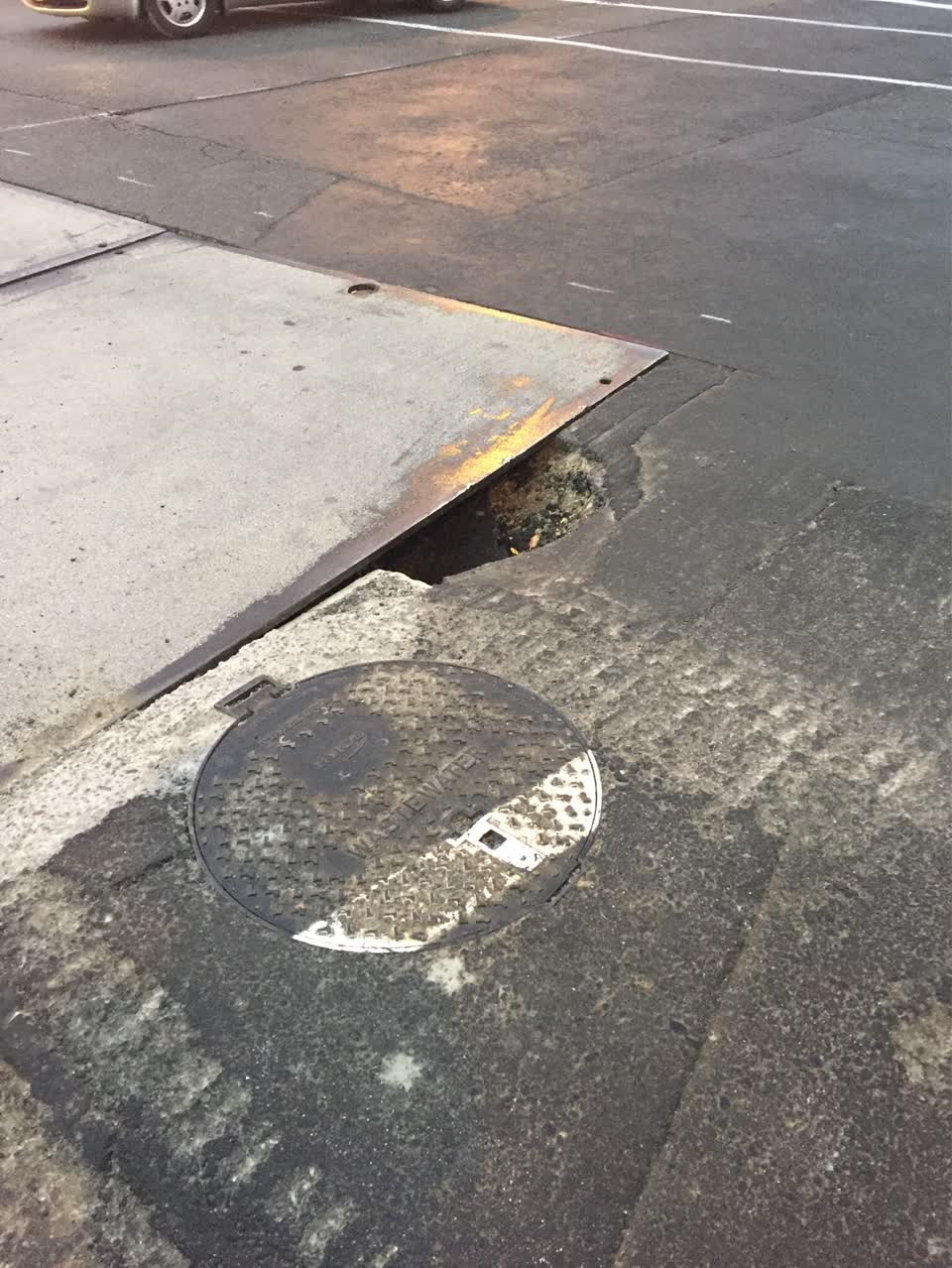 The photograph attached to this roading/streets report