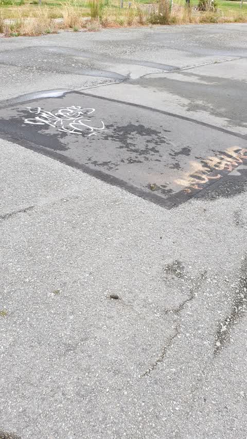 Graffiti, a report photo