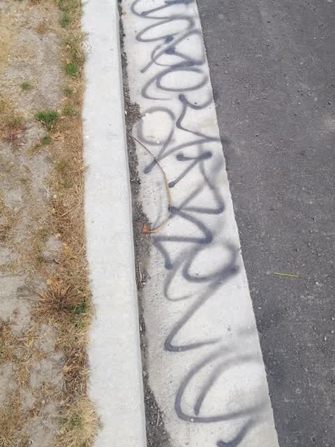 Graffiti, a report photo