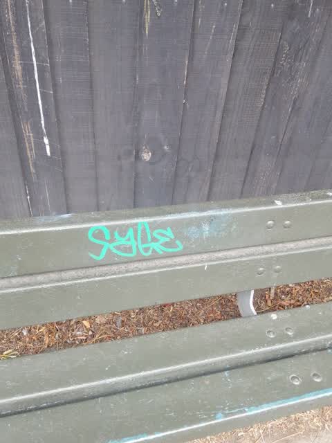 Graffiti, a report photo